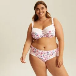 Shorty Ivoire Imprimé MARBELLA 7 Shorty Ivoire Imprimé MARBELLA -Bestform Lingerie BL07494 9A6 WEB 3 17f60a3e 4525 44d0 81d8 fee1c1e90306