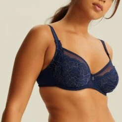 Soutien-gorge Emboîtant Avec Armatures Marine CAPRI 6 Soutien-gorge Emboîtant Avec Armatures Marine CAPRI -Bestform Lingerie BL14500 021 WEB 11